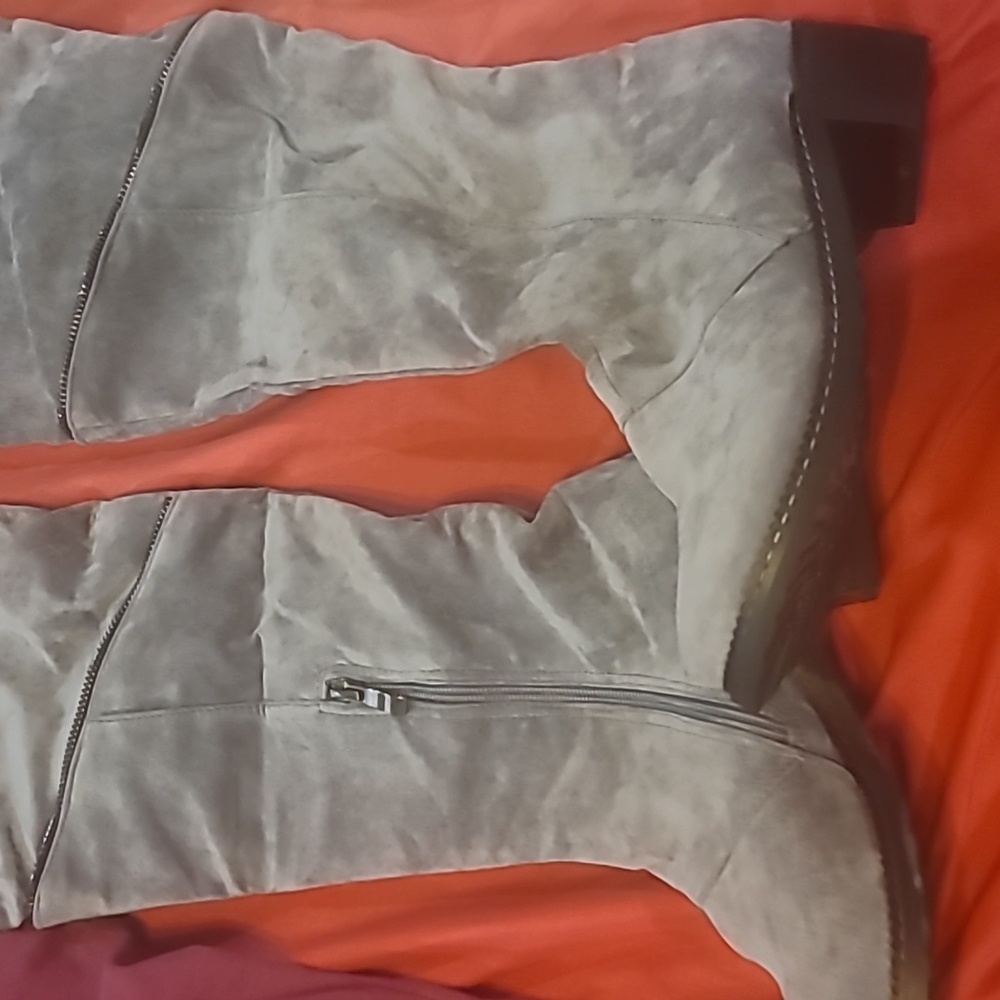 Gray Knee-High Boots with Zipper
